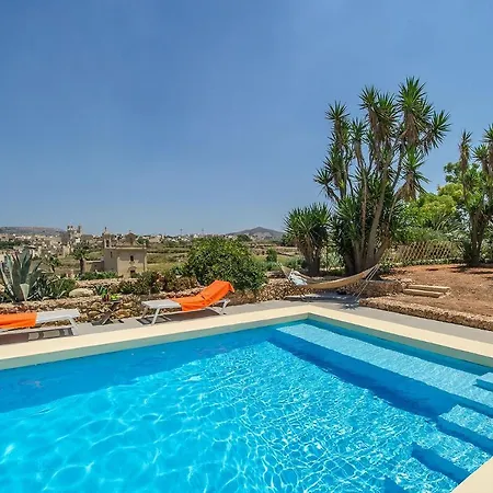 Dar Guz * Għarb